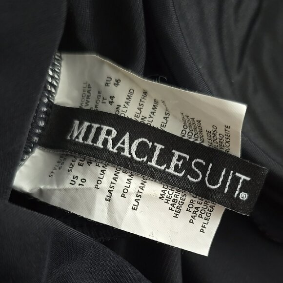 MIRACLESUIT Women's One Piece Tummy Control Swimsuit Black Pink Floral Size 10 - Picture 6 of 11